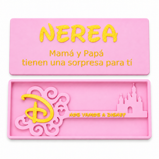Llave Disney Personalizada con Caja Sorpresa y Nombre, Regalo para Anunciar un Viaje a Disneyland Paris, Fabricada en 3D, Colores a Elegir